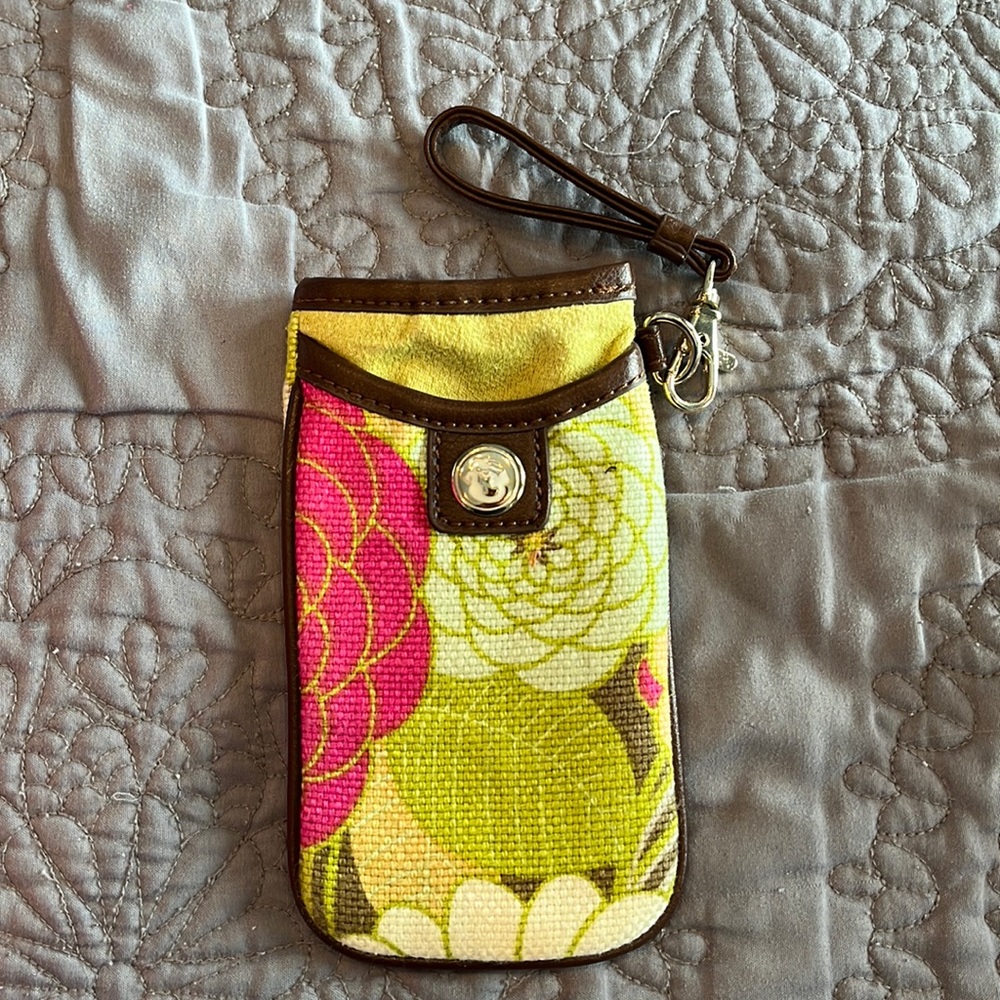 Wristlet